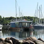 Botel Hausboot Fjordblik