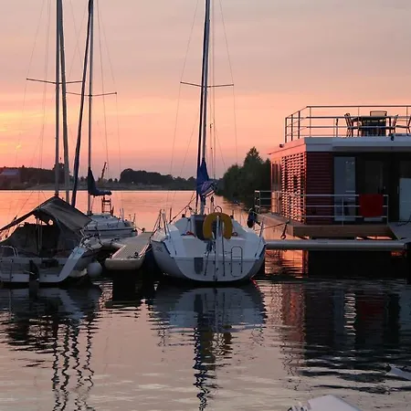 Botel Hausboot Fjordblik *