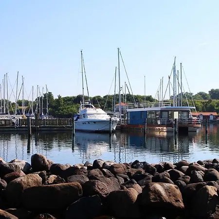Úszó hotel Hausboot Fjordblik *